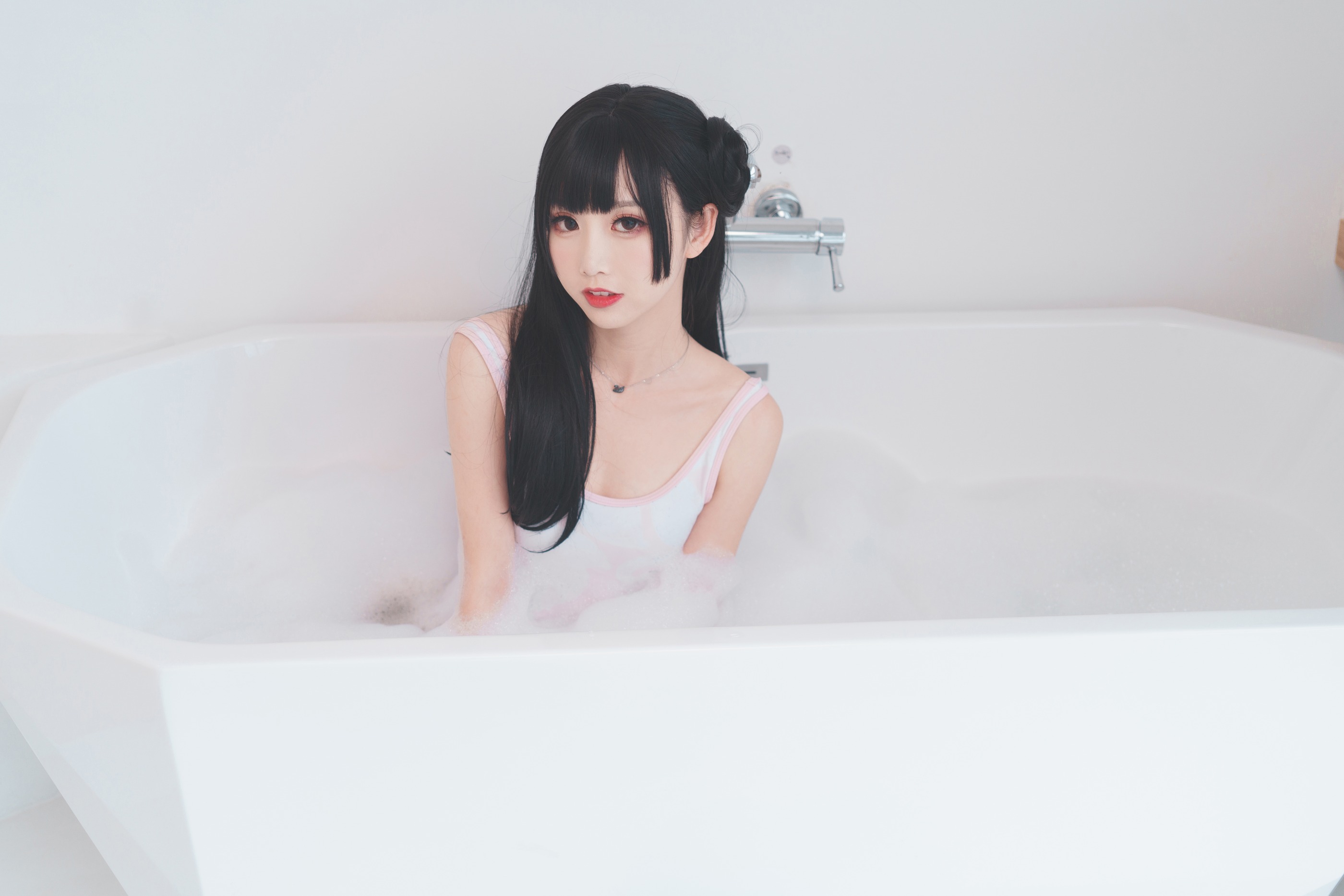 图片[1]-面饼仙儿 – NO.069 Coser面饼仙儿 浴缸泡泡 [41P]-XikXak